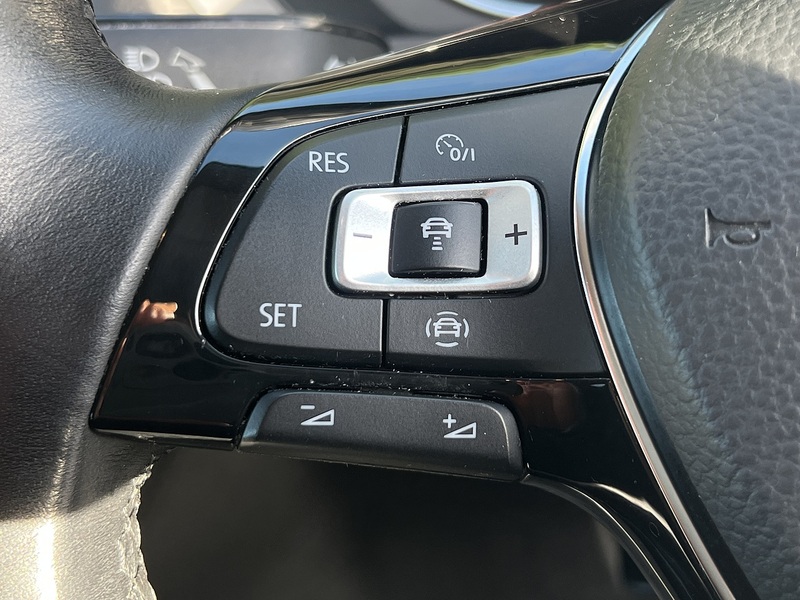 Volkswagen Tiguan Allspace TDI Match - U11693