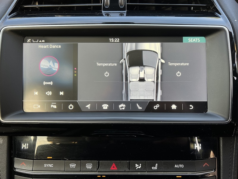 Jaguar F-PACE D180 Portfolio - U11694