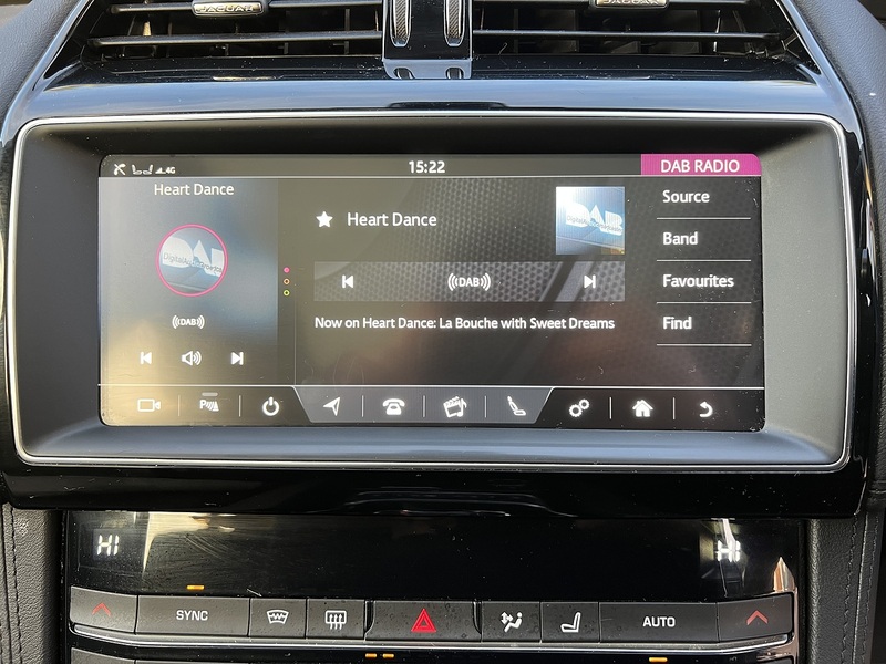 Jaguar F-PACE D180 Portfolio - U11694