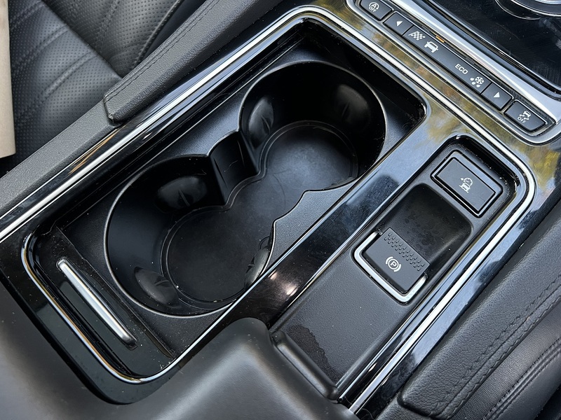 Jaguar F-PACE D180 Portfolio - U11694