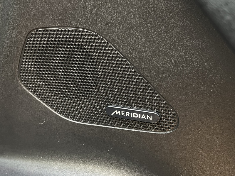 Jaguar F-PACE D180 Portfolio - U11694