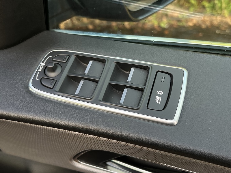 Jaguar F-PACE D180 Portfolio - U11694