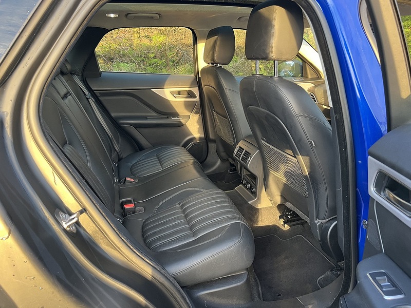 Jaguar F-PACE D180 Portfolio - U11694