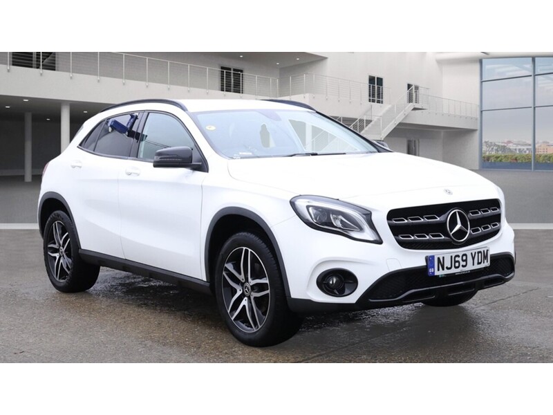 Mercedes-Benz GLA GLA180 Urban Edition - U11695