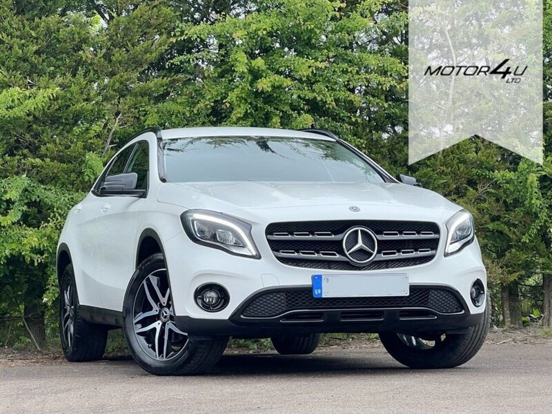 Mercedes-Benz GLA GLA180 Urban Edition - U11695