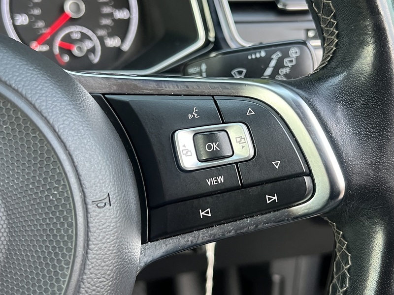 Volkswagen T-Roc TSI Black Edition - U11700