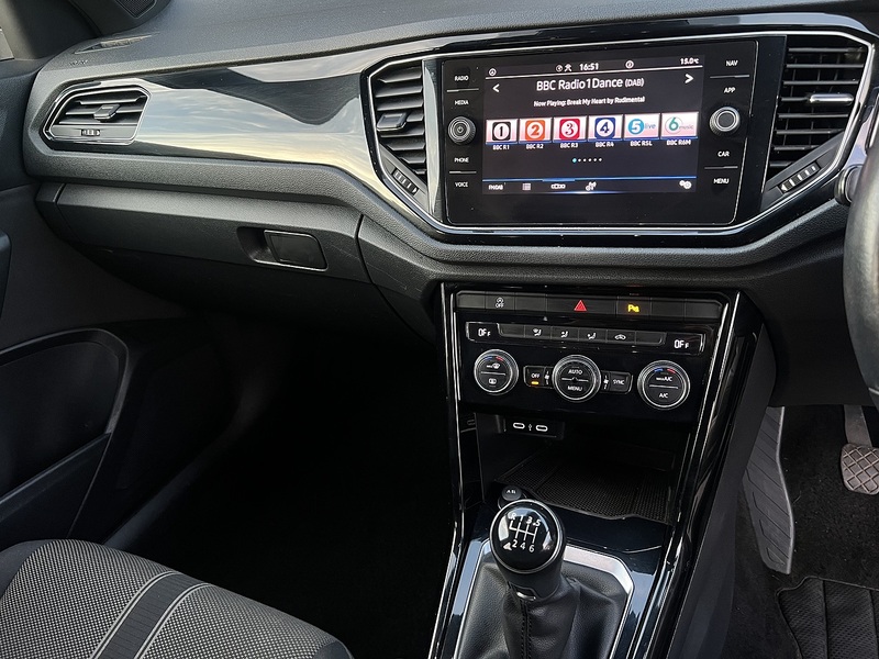 Volkswagen T-Roc TSI Black Edition - U11700