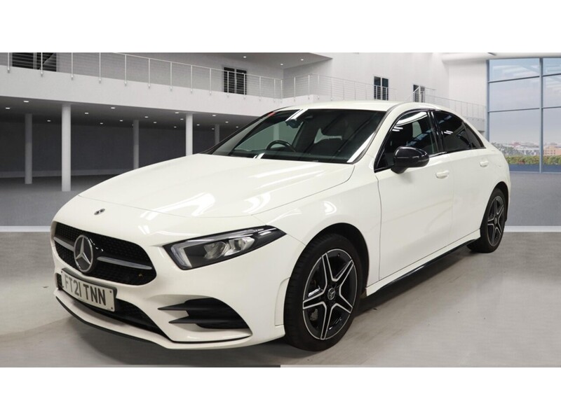 Mercedes-Benz A Class A250e AMG Line Edition - U11702