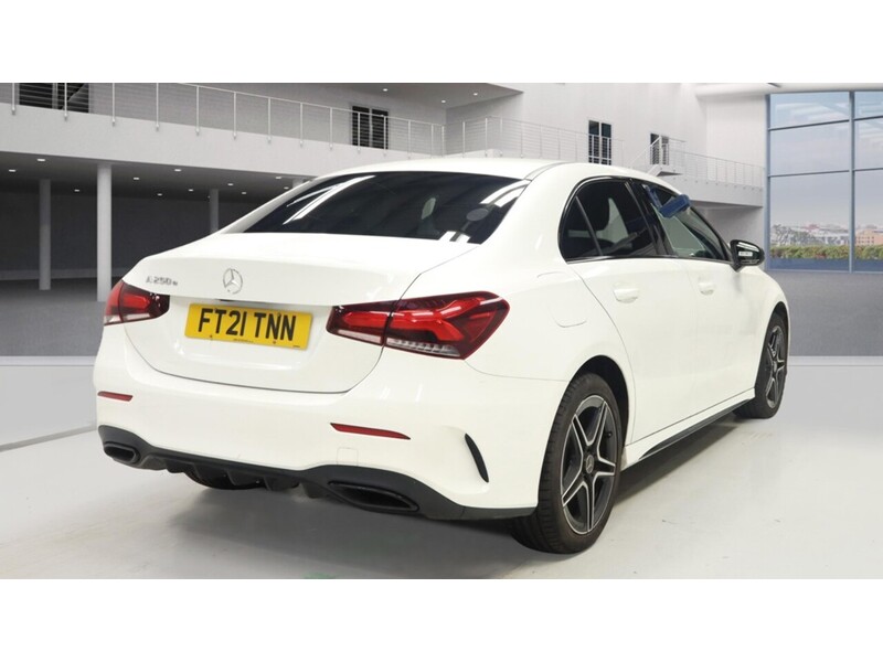 Mercedes-Benz A Class A250e AMG Line Edition - U11702