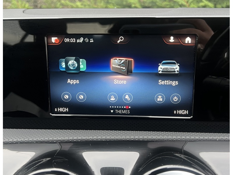 Mercedes-Benz A Class A250e AMG Line Edition - U11702