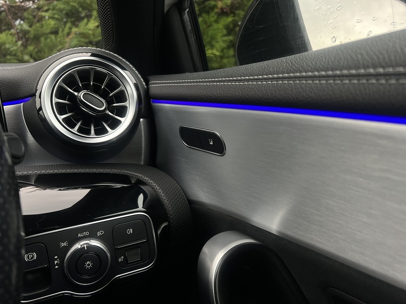 Mercedes-Benz A Class A250e AMG Line Edition - U11702