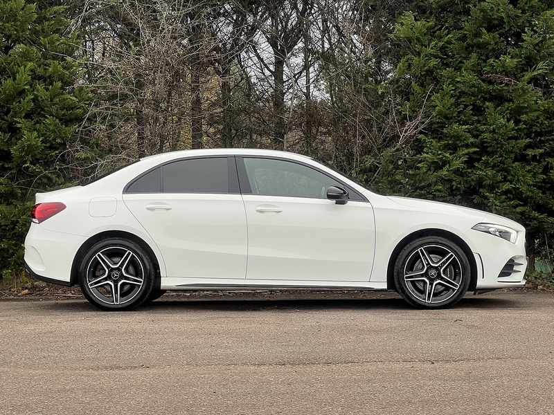 Mercedes-Benz A Class A250e AMG Line Edition - U11702