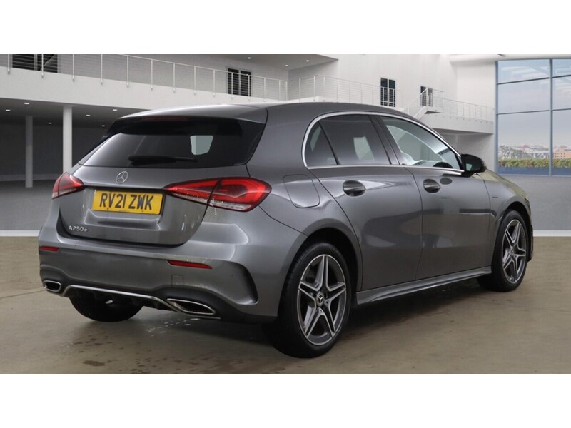 Mercedes-Benz A Class A250e AMG Line - U11703