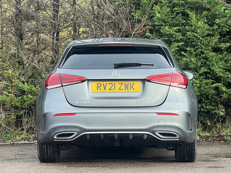 Mercedes-Benz A Class A250e AMG Line - U11703