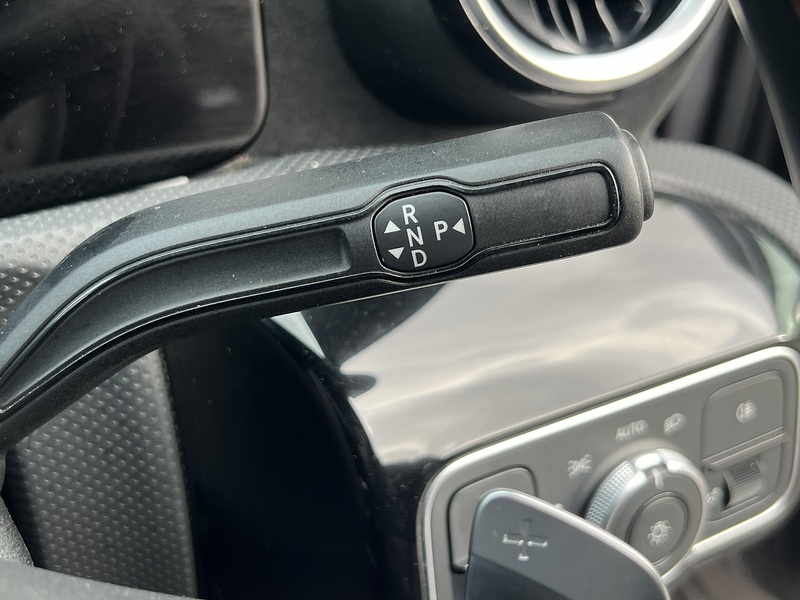 Mercedes-Benz A Class A250e AMG Line - U11703