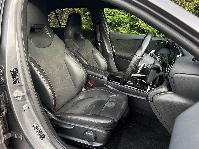 Mercedes-Benz A Class A250e AMG Line - U11703