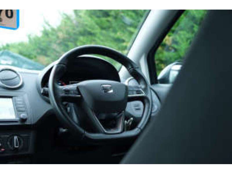 SEAT Ibiza EcoTSI FR - U11709