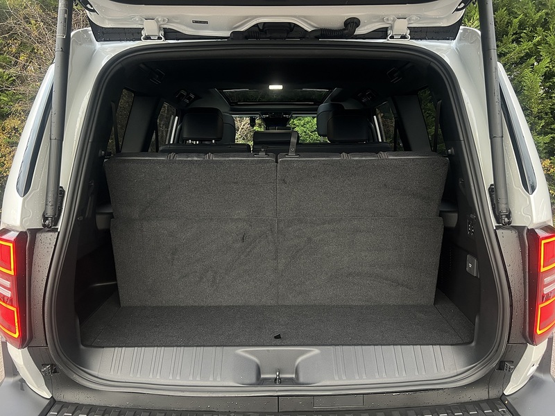 Toyota Land Cruiser D Invincible - U11714