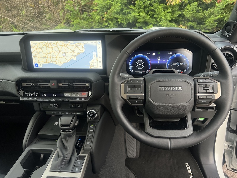 Toyota Land Cruiser D Invincible - U11714