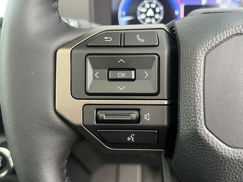 Toyota Land Cruiser D Invincible - U11714