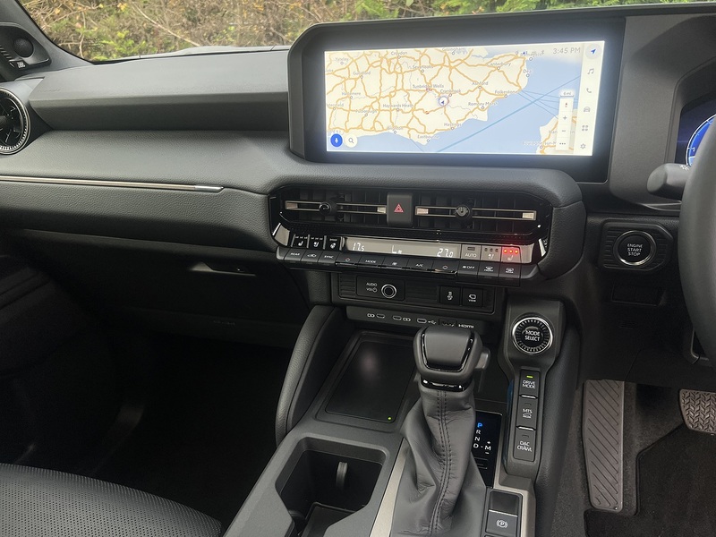 Toyota Land Cruiser D Invincible - U11714