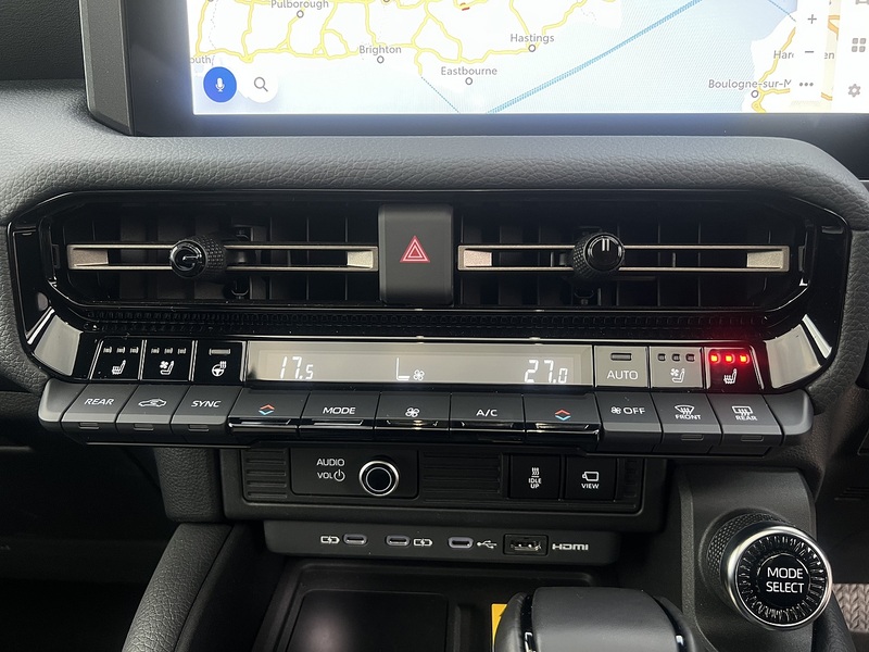 Toyota Land Cruiser D Invincible - U11714