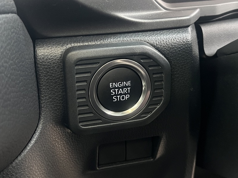 Toyota Land Cruiser D Invincible - U11714