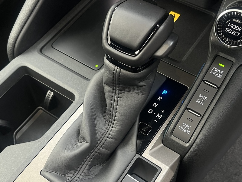 Toyota Land Cruiser D Invincible - U11714