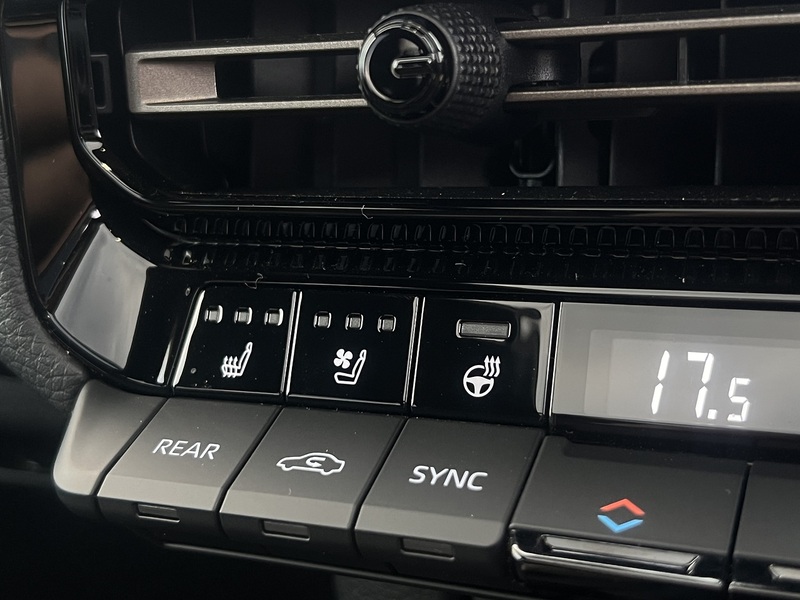 Toyota Land Cruiser D Invincible - U11714