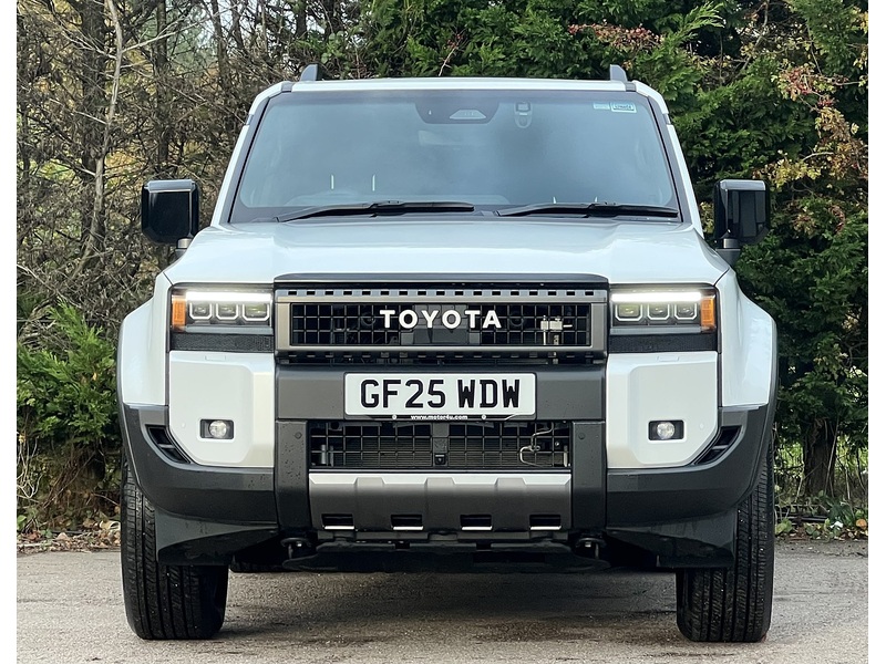 Toyota Land Cruiser D Invincible - U11714