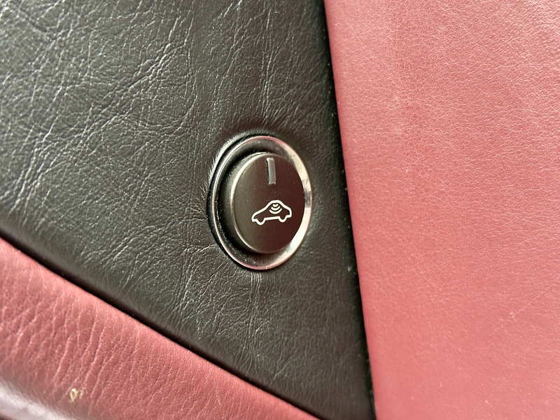 Aston Martin DB9  - U11721