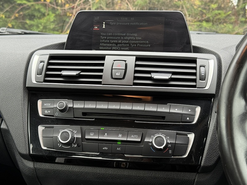 BMW 2 Series 218i M Sport - U11722