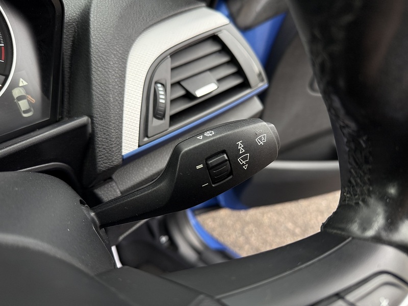 BMW 2 Series 218i M Sport - U11722