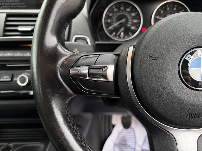 BMW 2 Series 218i M Sport - U11722