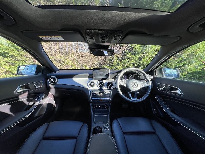 Mercedes-Benz GLA GLA250 Sport - U11723