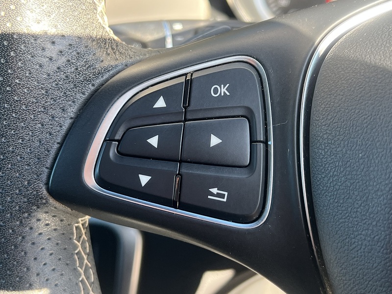 Mercedes-Benz GLA GLA250 Sport - U11723