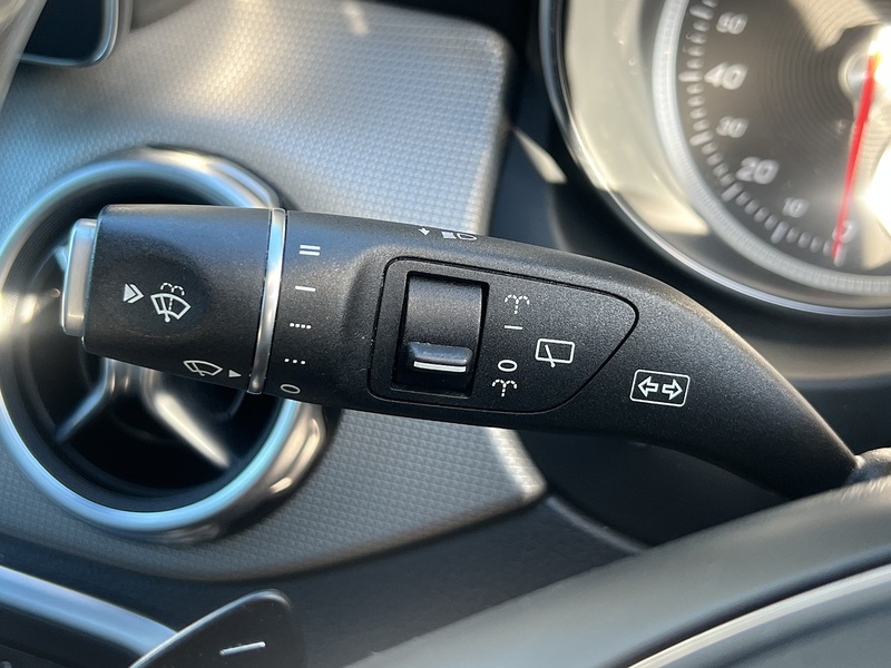 Mercedes-Benz GLA GLA250 Sport - U11723