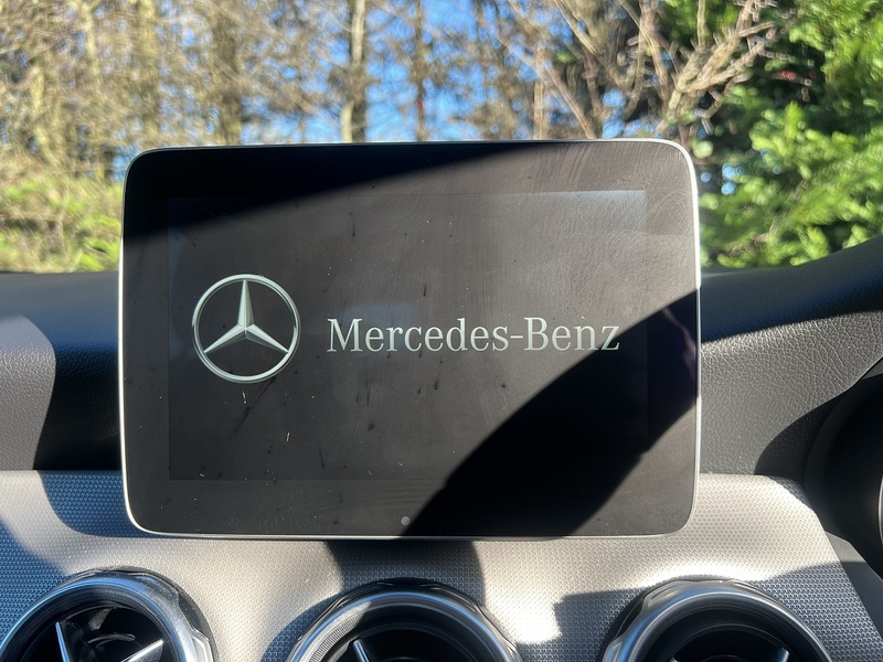 Mercedes-Benz GLA GLA250 Sport - U11723