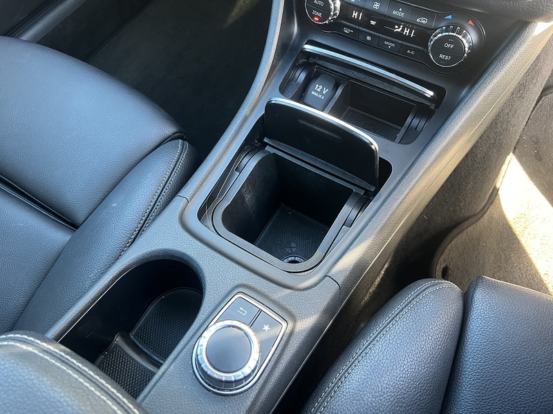 Mercedes-Benz GLA GLA250 Sport - U11723