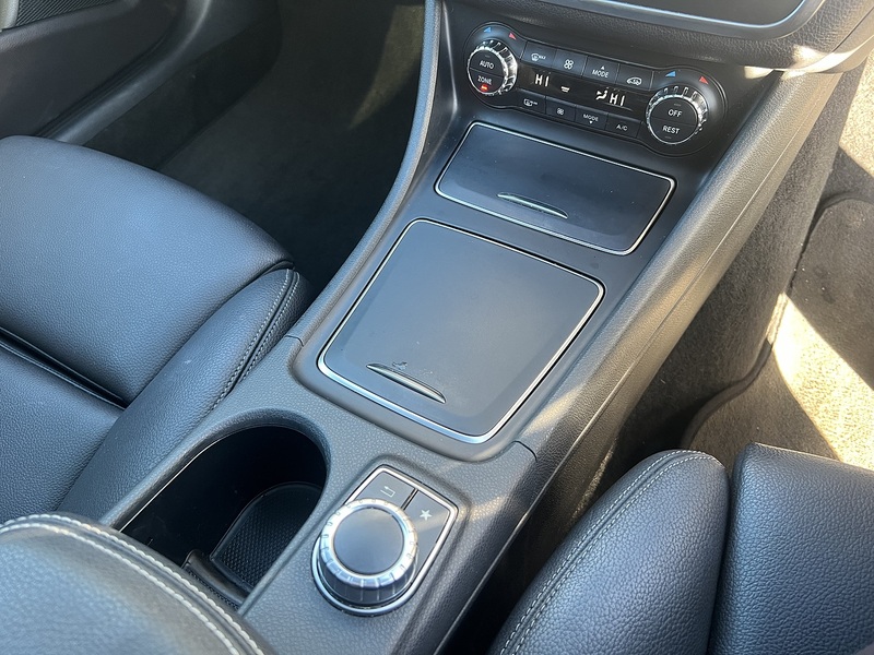 Mercedes-Benz GLA GLA250 Sport - U11723