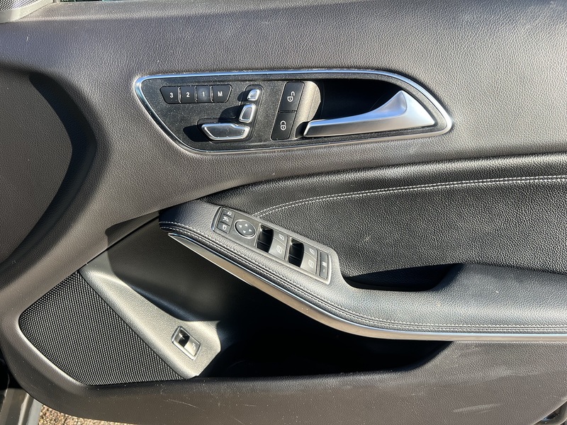 Mercedes-Benz GLA GLA250 Sport - U11723