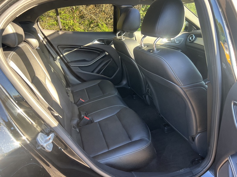 Mercedes-Benz GLA GLA250 Sport - U11723