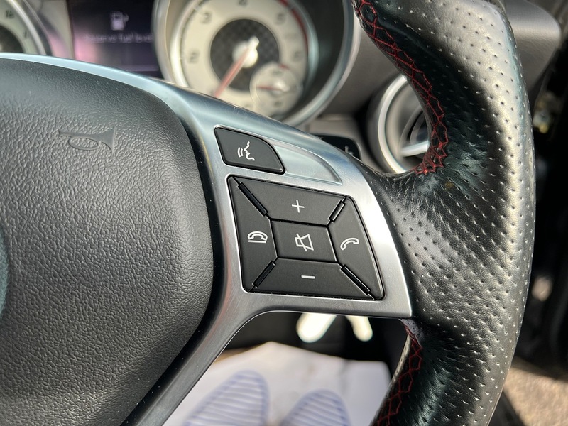 Mercedes-Benz SLK SLK250d AMG Sport - U11726