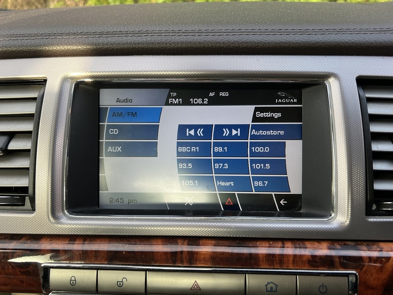 Jaguar XF d V6 Luxury - U11727