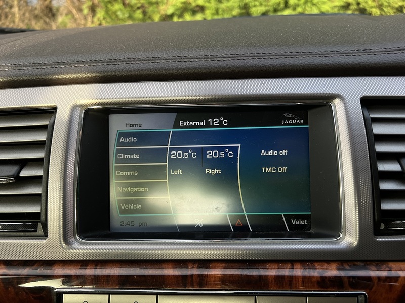 Jaguar XF d V6 Luxury - U11727