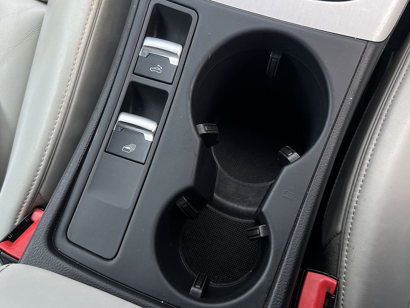 Audi RS5 FSI V8 - U11729