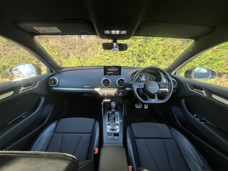 Audi A3 TFSI CoD Black Edition - U11730