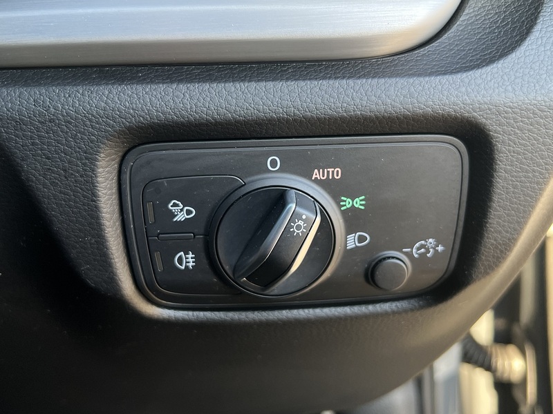 Audi A3 TFSI CoD Black Edition - U11730