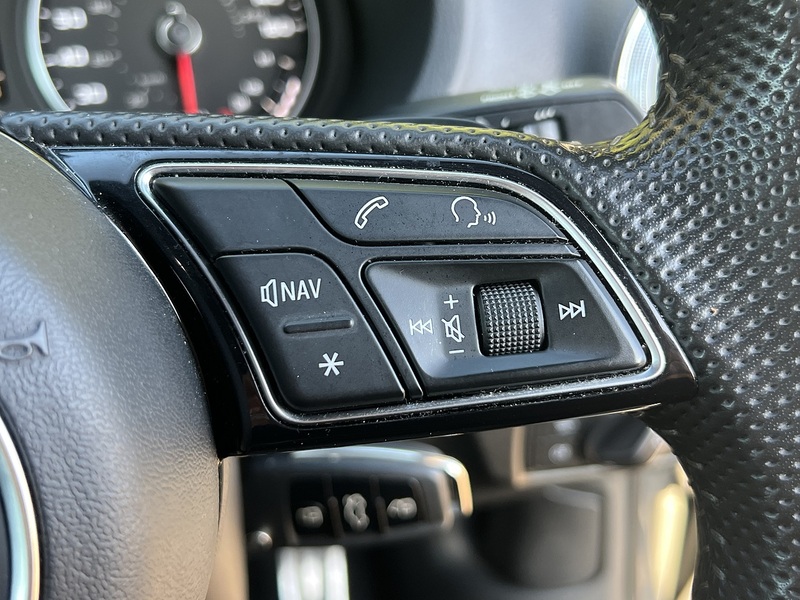 Audi A3 TFSI CoD Black Edition - U11730