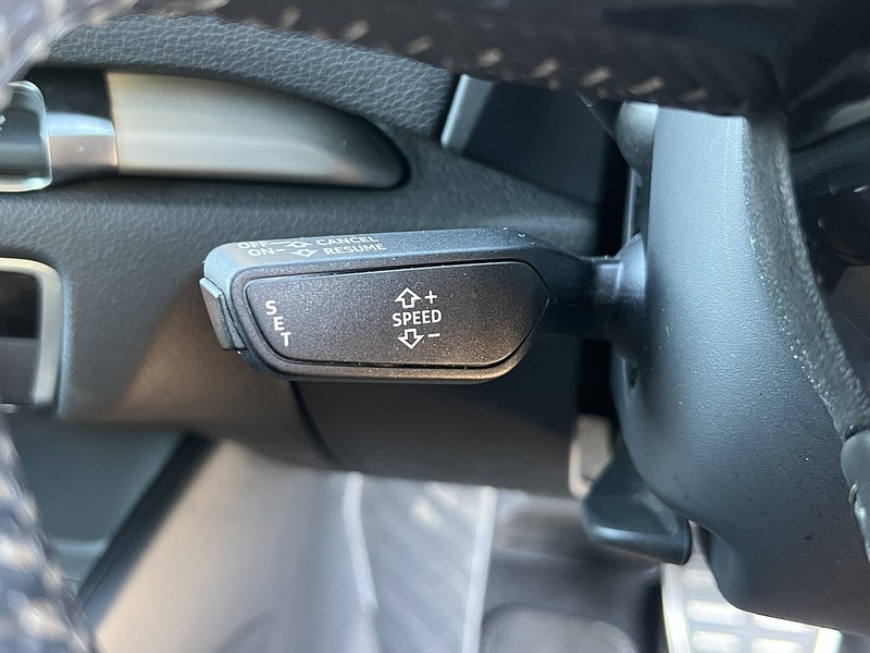 Audi A3 TFSI CoD Black Edition - U11730